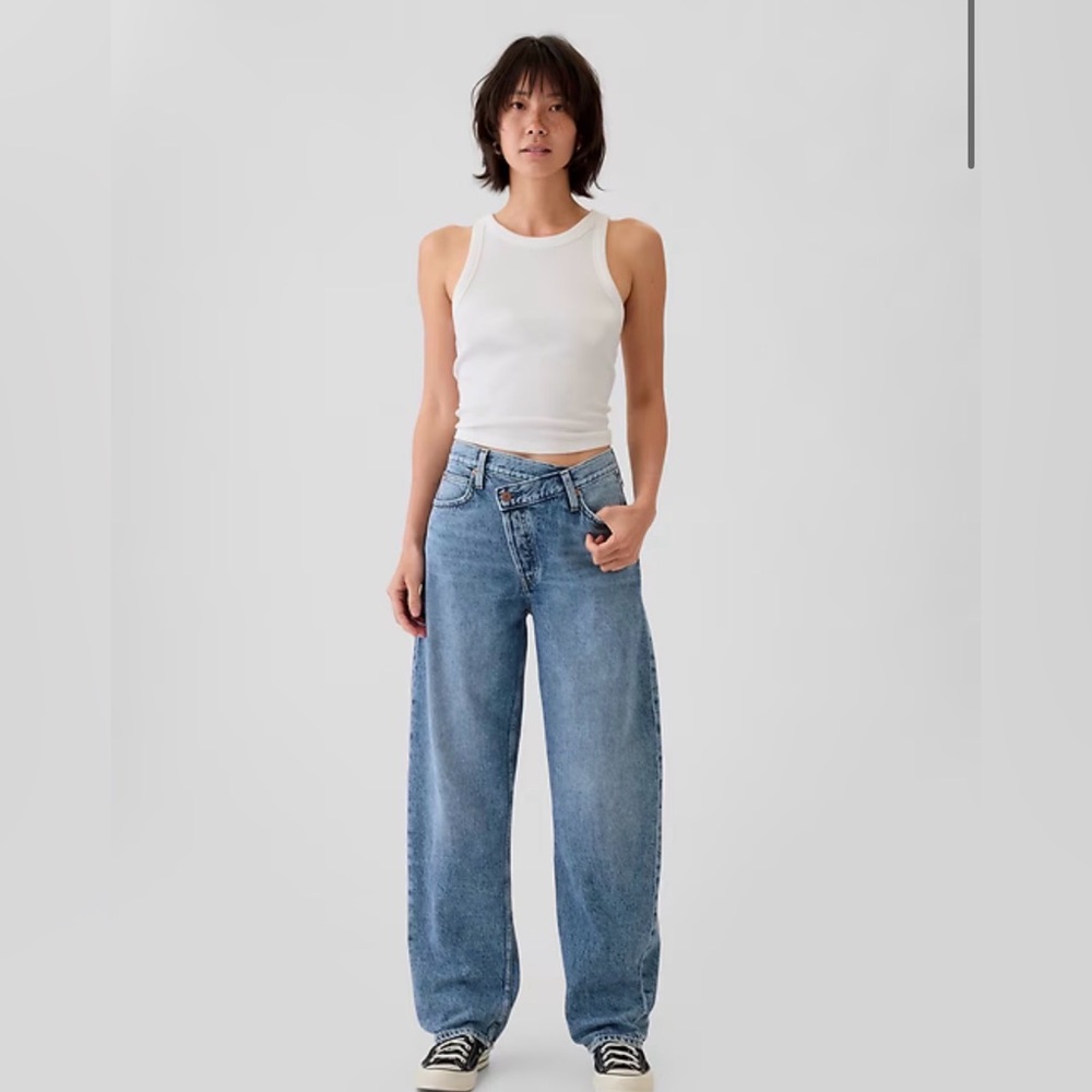 Gap High Rise Crossover Barrel Jeans